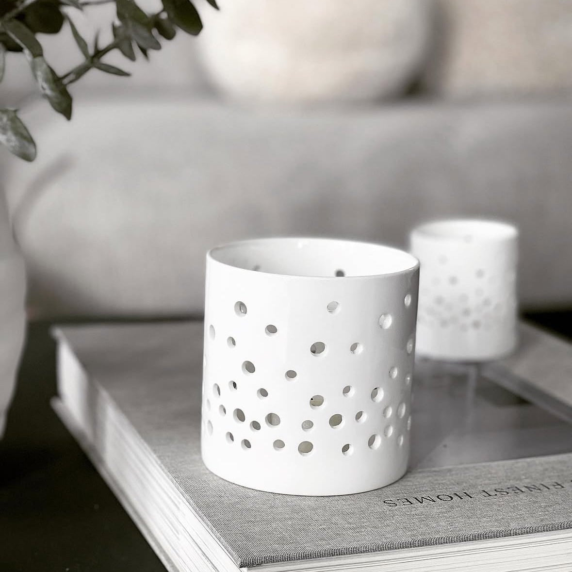 sögne white t-light holder dots large