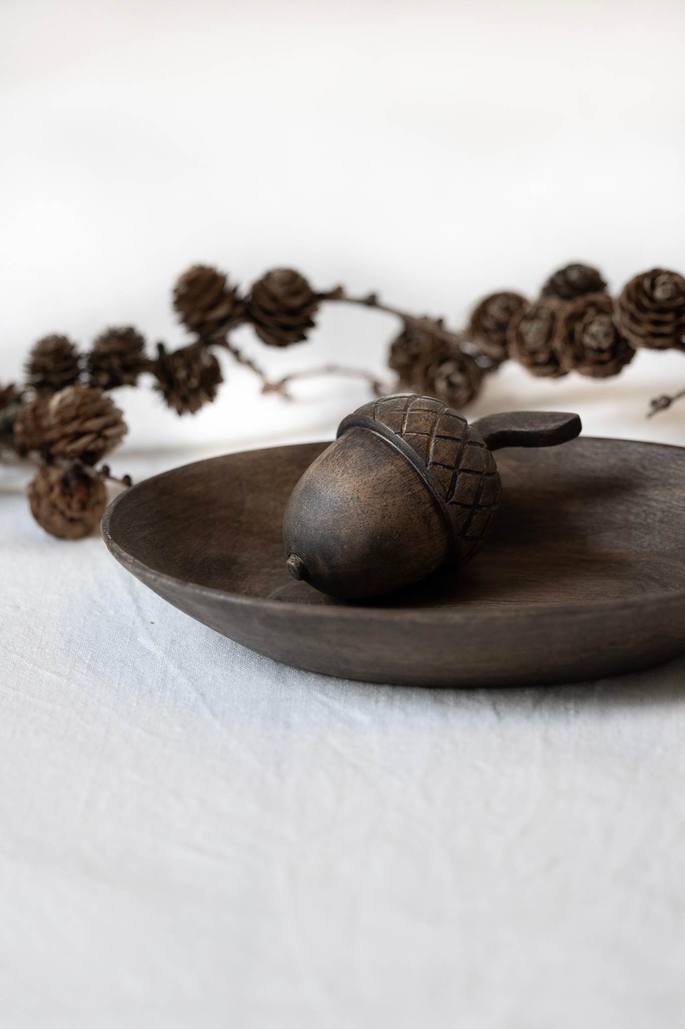 sögne nut acacia rustic brown medium