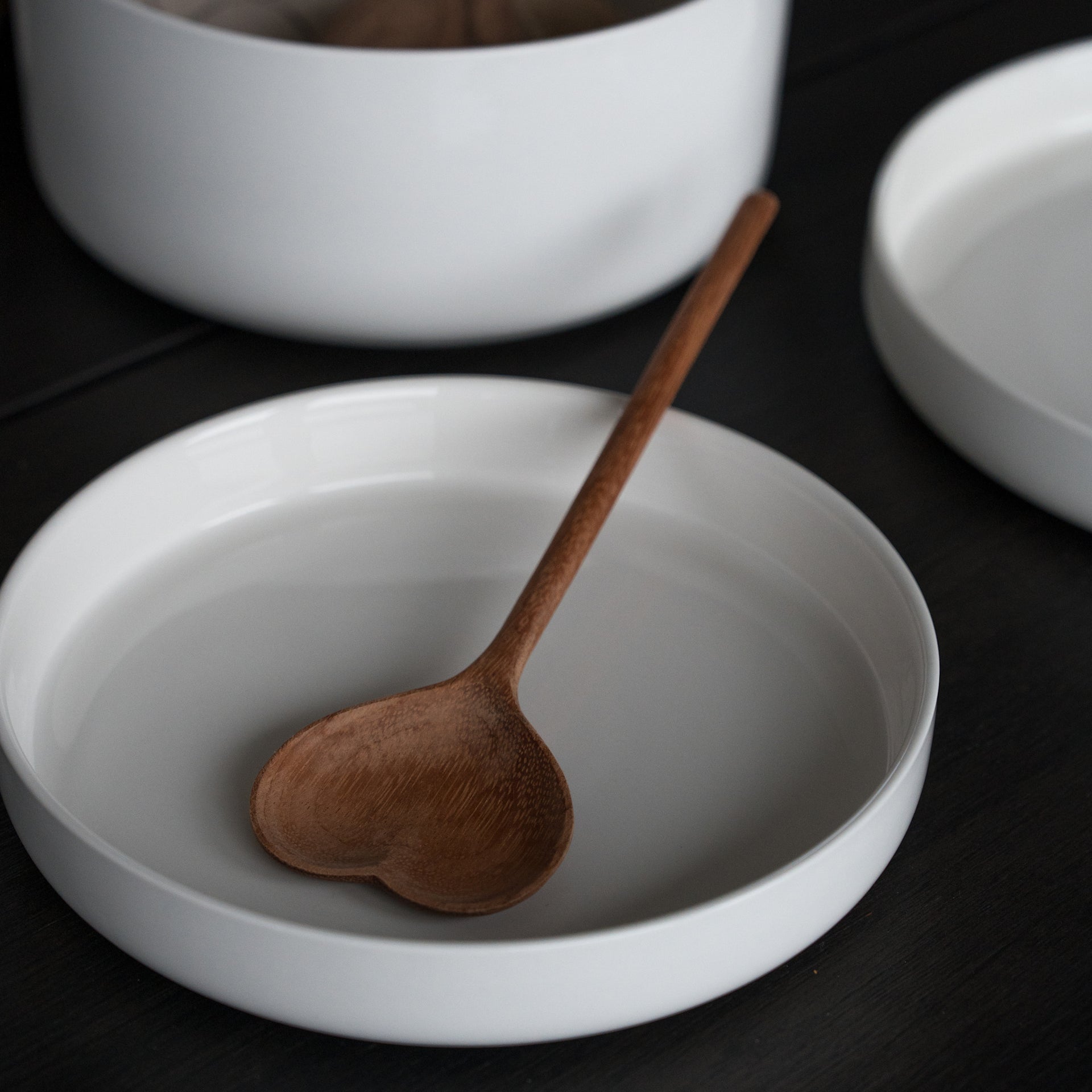 sögne heart spoon 30 cm acacia wood