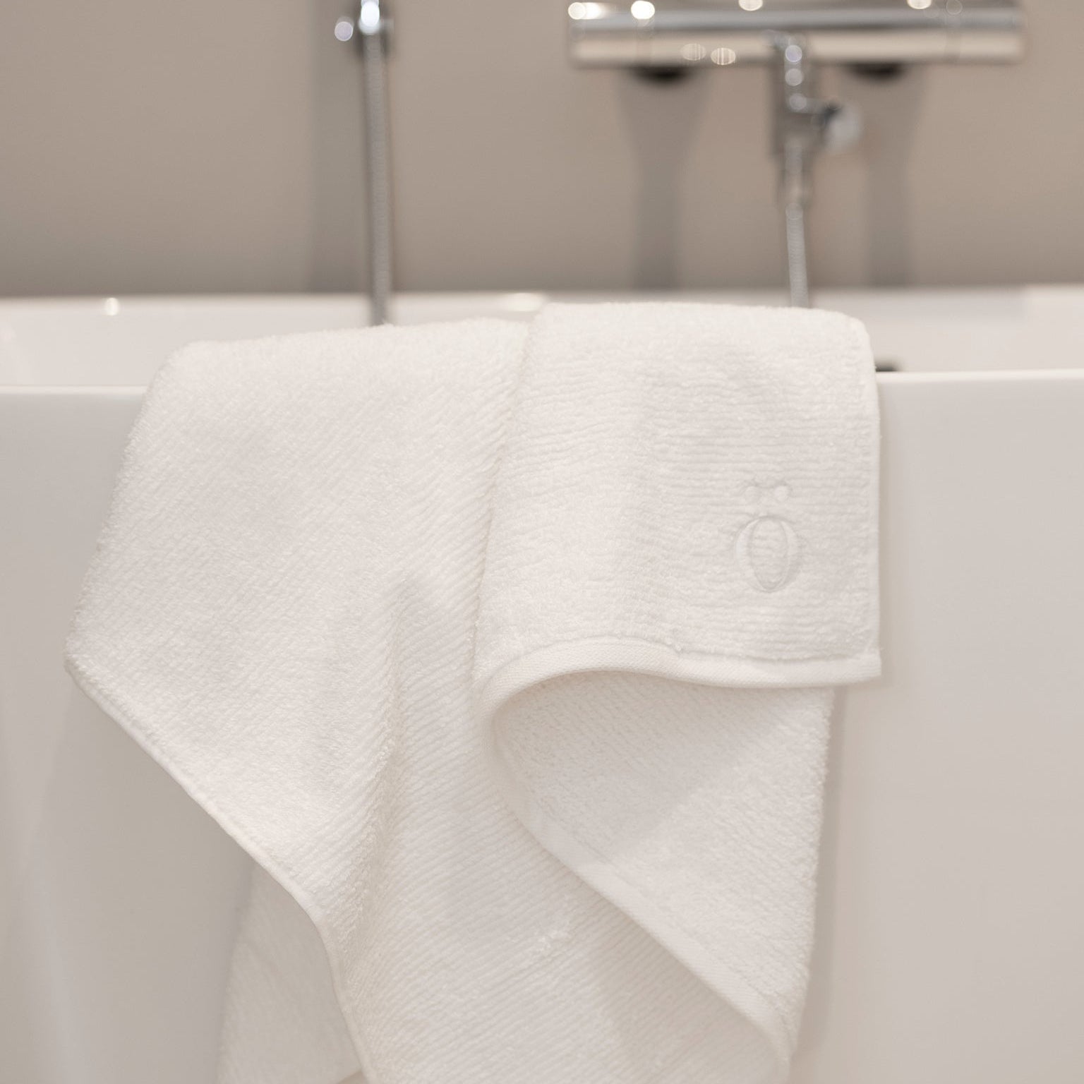 sögne håndklepakke hvit