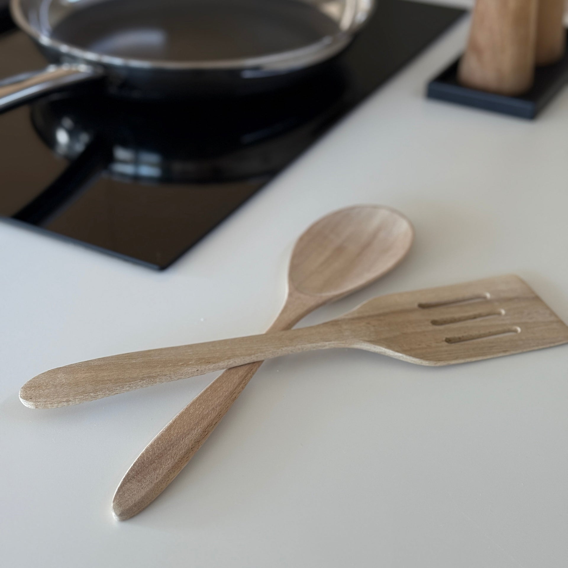 sögne Fred serving spoon acacia wood
